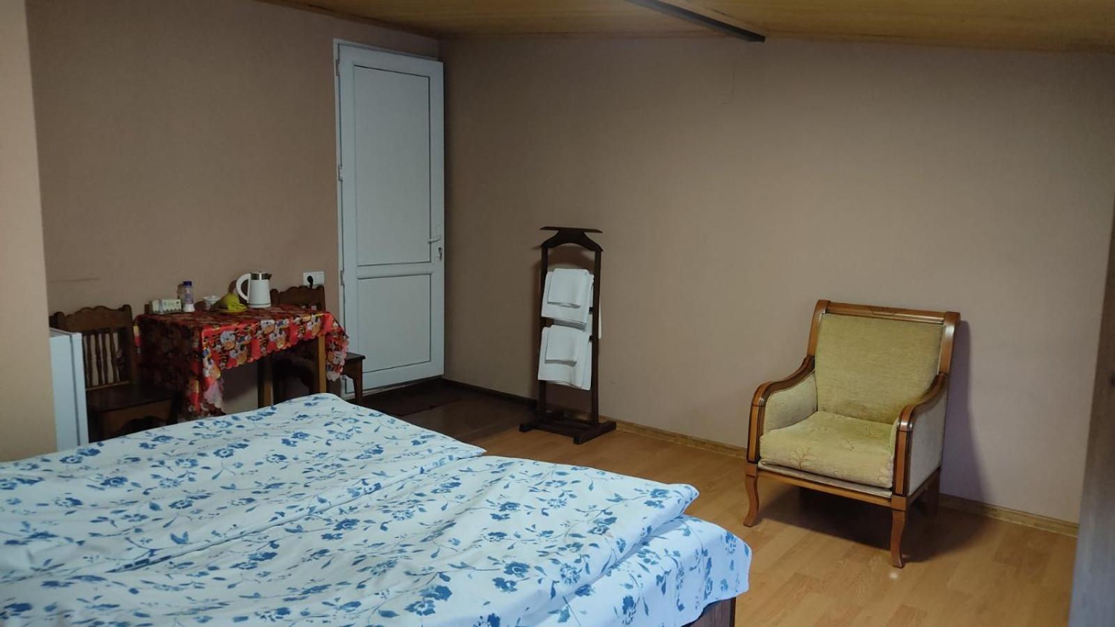 Guesthouse Mabu - 4 Newly Built Rooms In The Heart Of Mestia Exterior foto